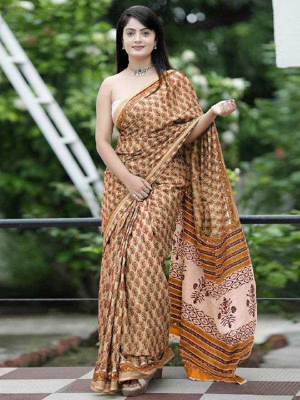 Women's Cotton White Printed Designer Saree With Blouse Piece Elegant Silk Blouse