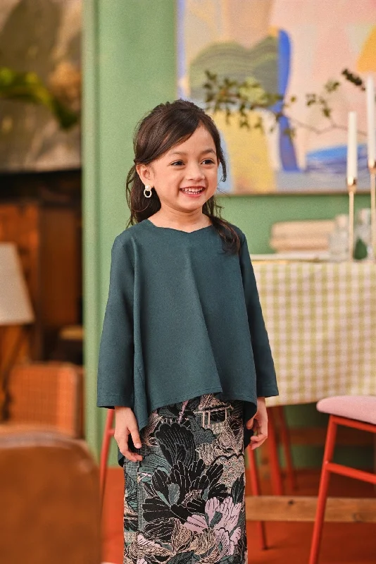 The Capai Foxy Blouse - Emerald Green Subtle Shimmer Blouse