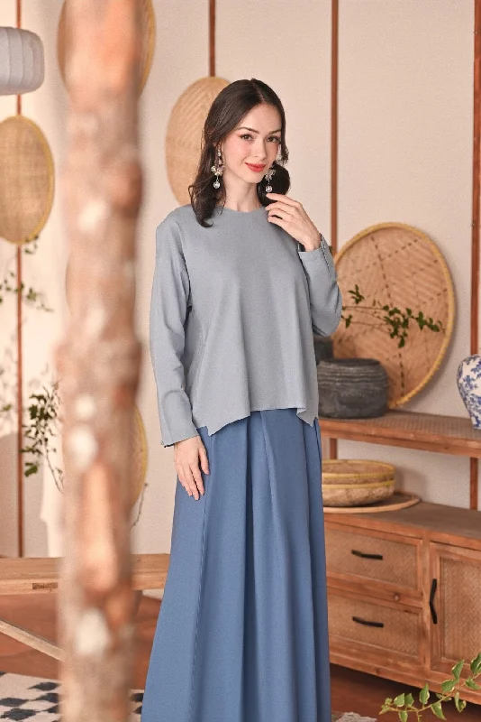 The Heiwa Women Selesa Blouse - Fog Blue Ruched Sleeve Blouse