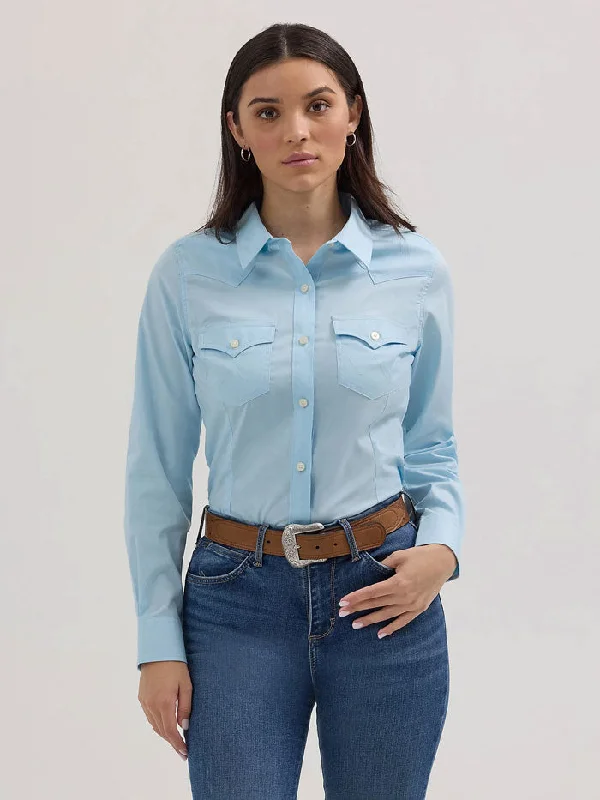 Wrangler 112358015 Womens Western Button Down Shirt Blue-- Solid Print Embellished