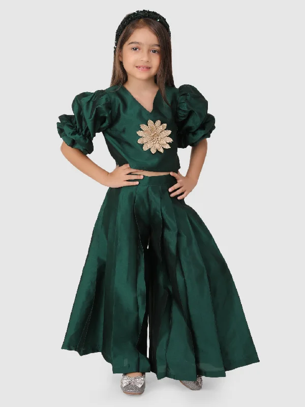Green Top & Flared Pant Modern Skinny Pants
