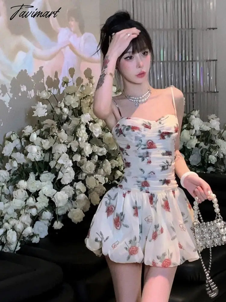 sleeveless dress