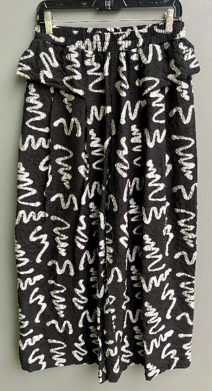 Tab Pocket Pleated Pant Trendy Tapered Pants