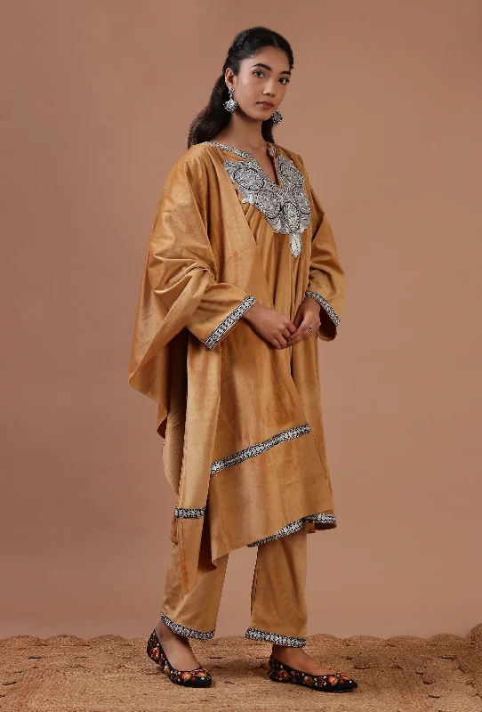 Beige Velvet Zari Embroidered Kurta, Pant And Dupatta Set- Free Size Soft Sweatpants Style