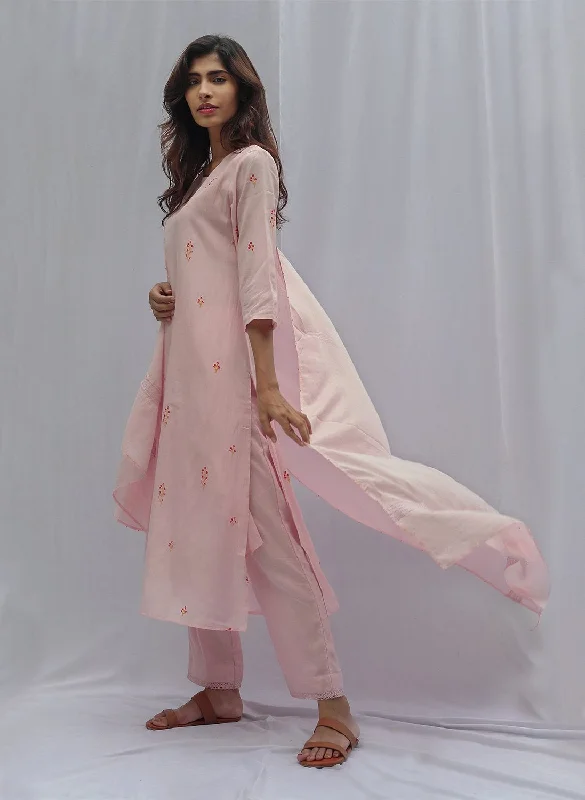 Women's Catherine Kurta with Pants and Dupatta - The Burnt Soul Lightweight Jogger Pants