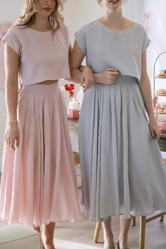 Noemi Two Piece Skirt Set midi skirt versatile