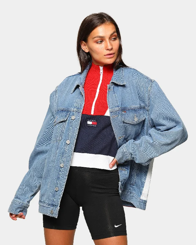 Tommy Jeans Men's Tommy Flag Oversize Trucker Jacket Light Blue Zippered Front Buttoned Front Snap Front