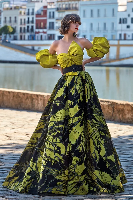 Puff sleeves top with brocade organza skirt cashmere skirt plush