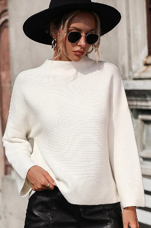 WOMEN HIGH NECK LOOSE FIT SOLID KNIT SWEATER，50% VISCOSE Fitted Loose Oversized