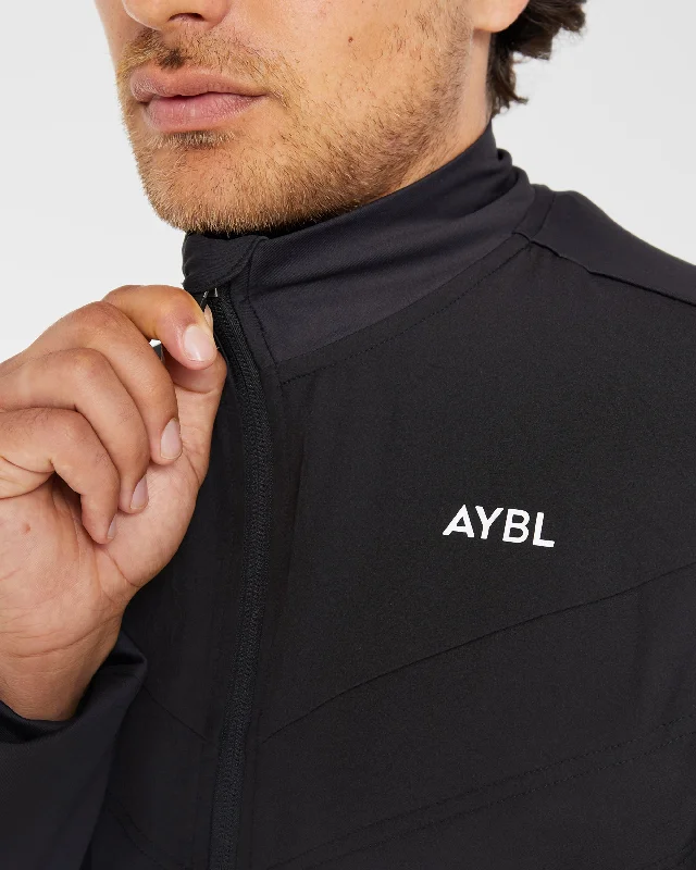 Performance Hybrid Jacket - Black