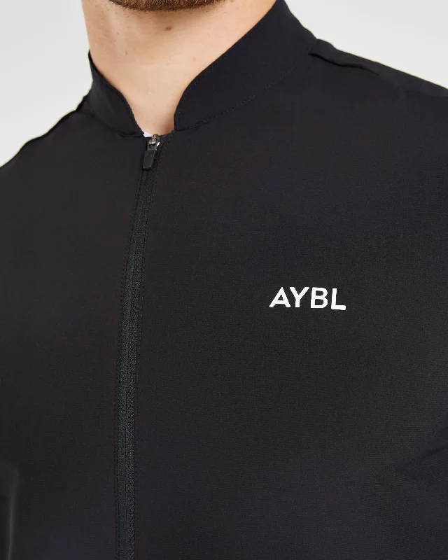 Performance Lightweight Windbreaker - Black